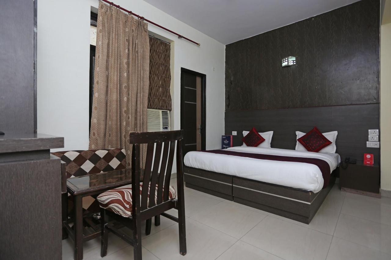 Oyo 9601 Hotel Sunshine Residency Castle 노이다 외부 사진